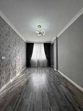 Satılır 3 otaqlı mənzil 135 m²