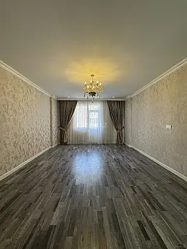 Satılır 3 otaqlı mənzil 135 m² — Bakı, İnşaatçılar 3 otaq 135.00 m²