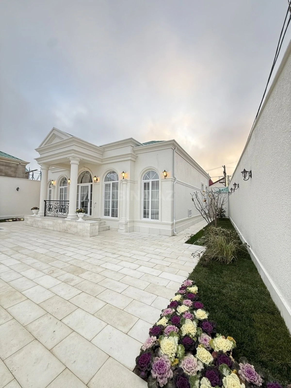 Satılır 4 otaqlı həyət evi 130 m²