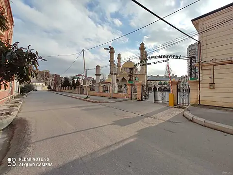 Satılır 12 otaqlı həyət evi 528 m²