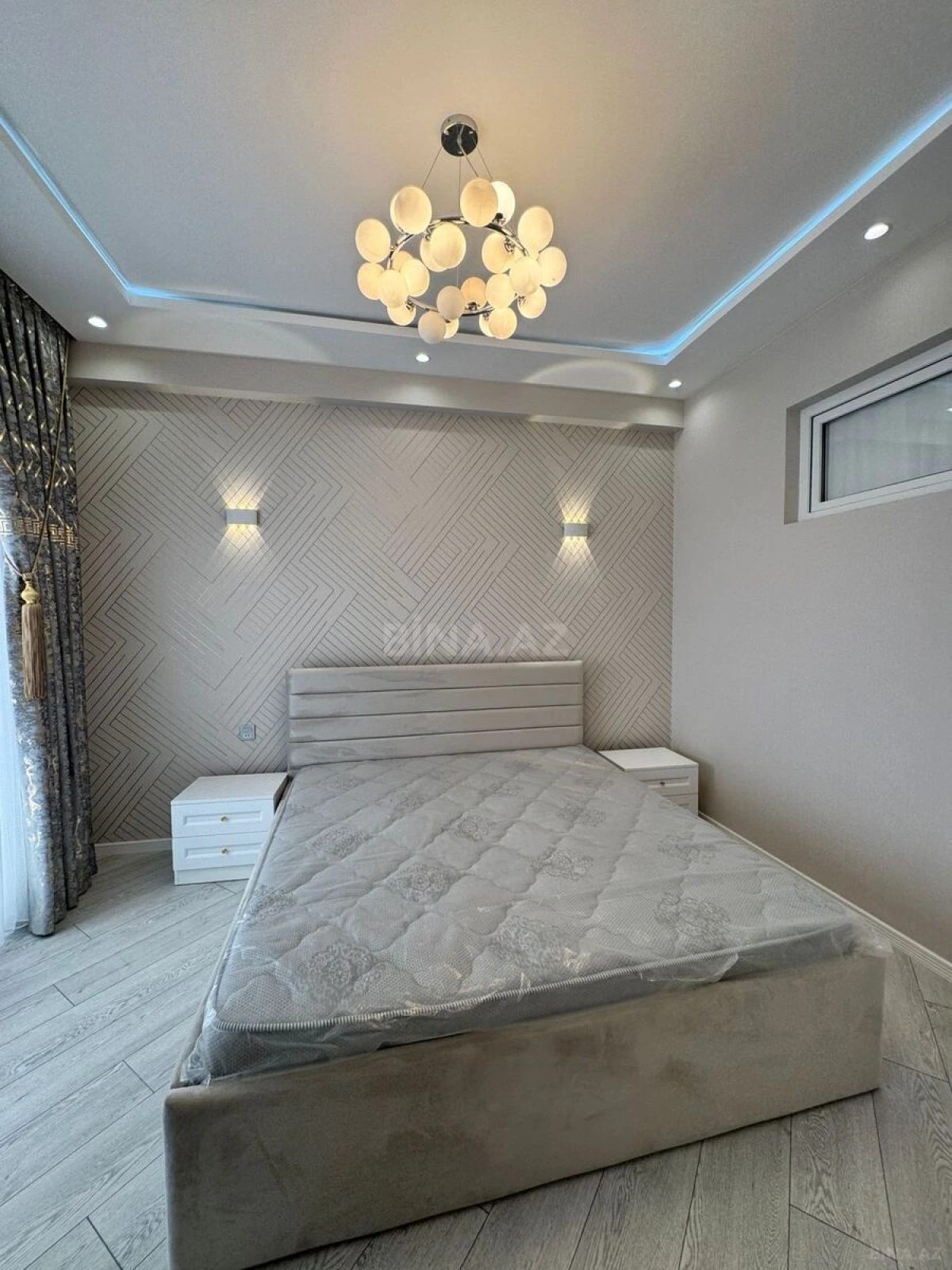Satılır 2 otaqlı mənzil 68 m²