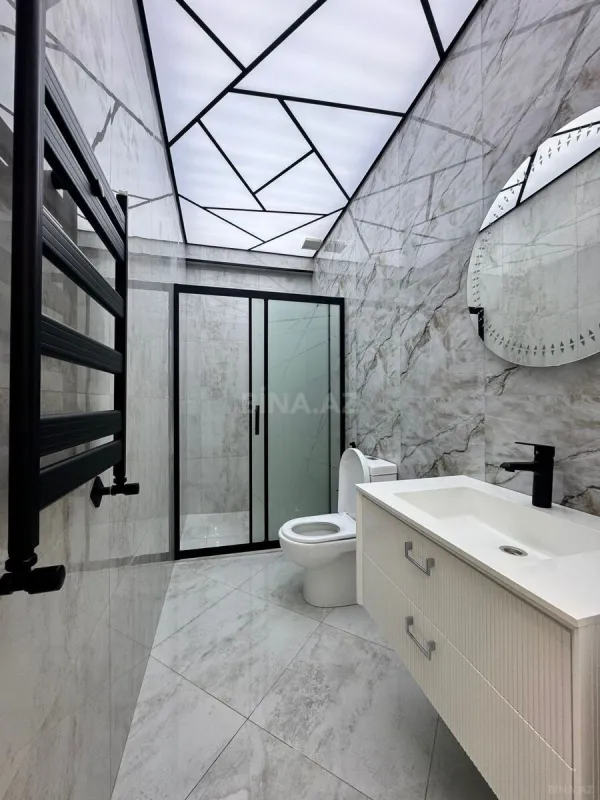 Satılır 2 otaqlı mənzil 68 m²