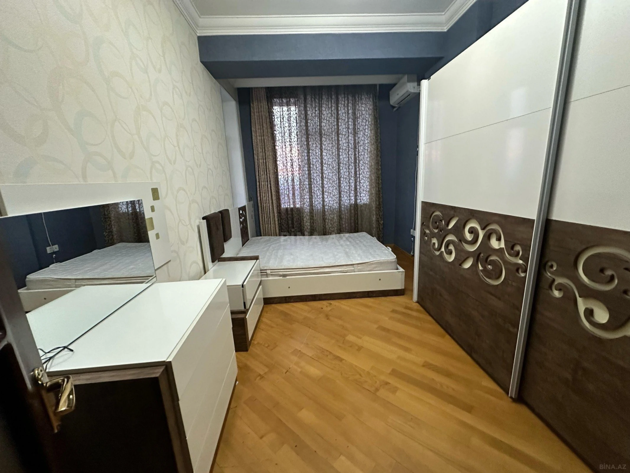Kirayə verilir 3 otaqlı mənzil 112 m²