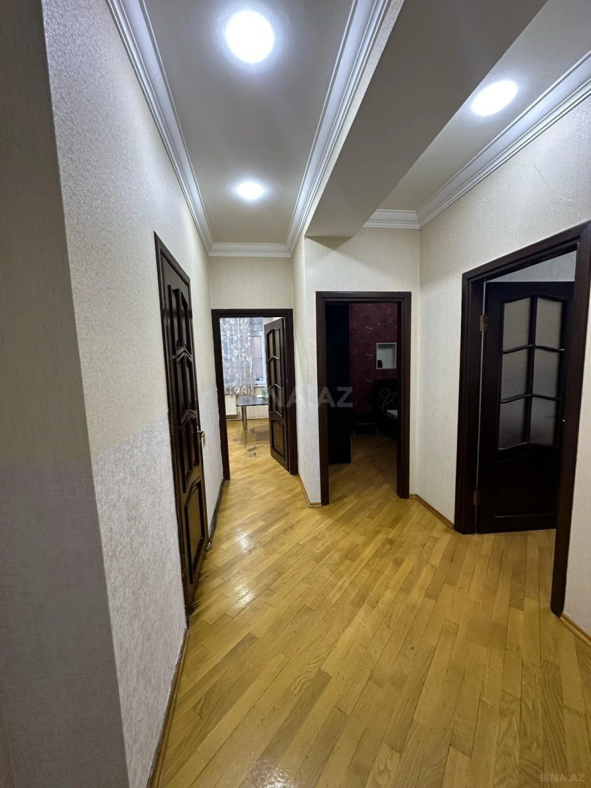 Kirayə verilir 3 otaqlı mənzil 112 m²