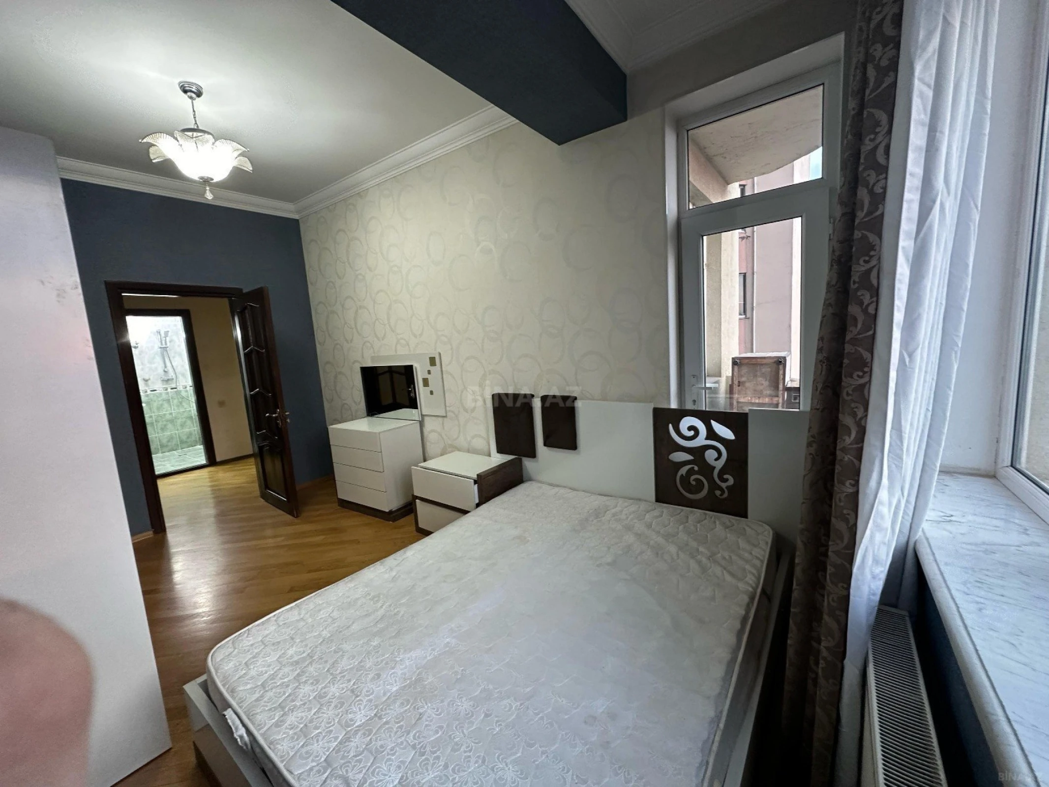 Kirayə verilir 3 otaqlı mənzil 112 m²