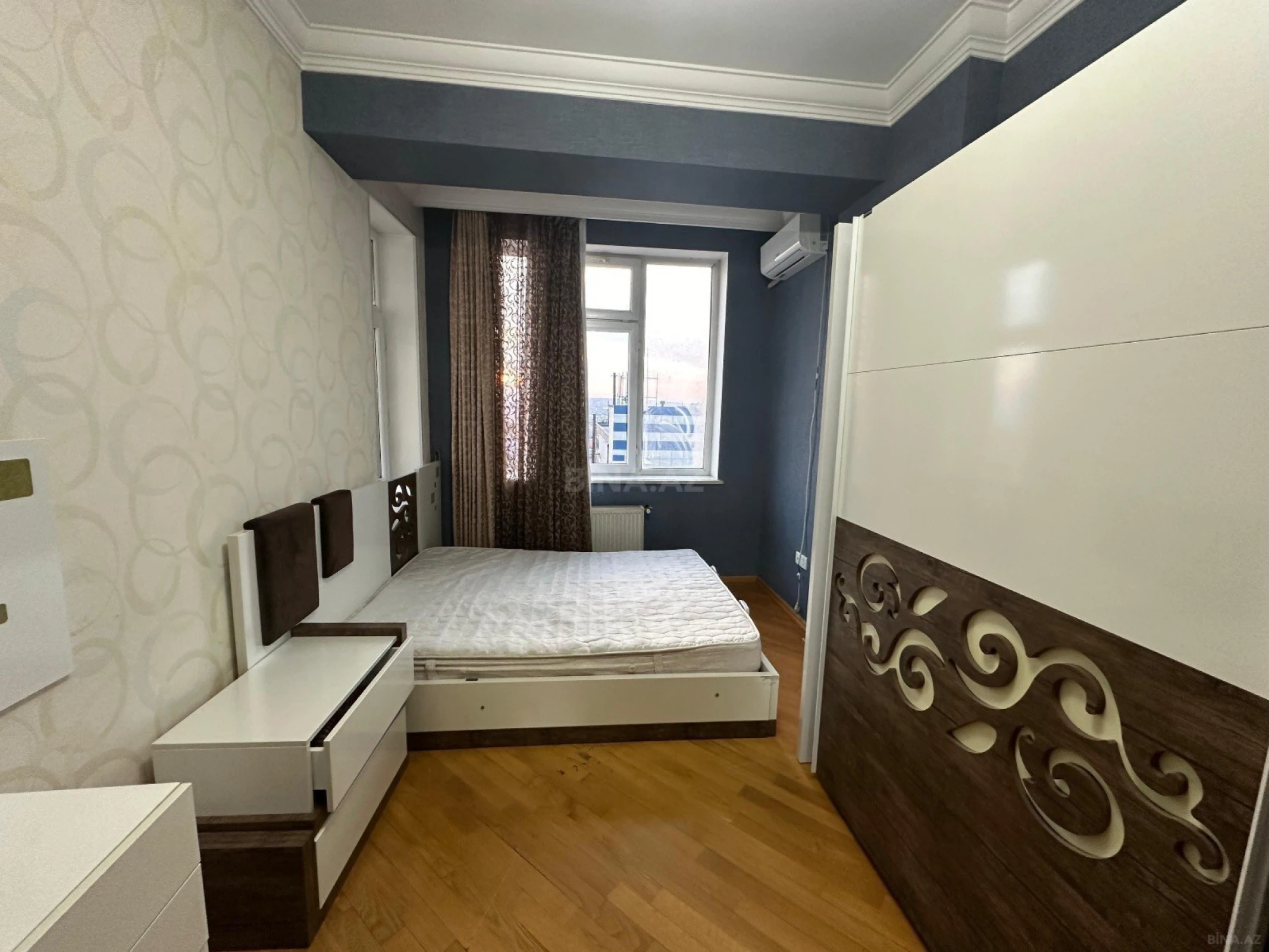 Kirayə verilir 3 otaqlı mənzil 112 m²