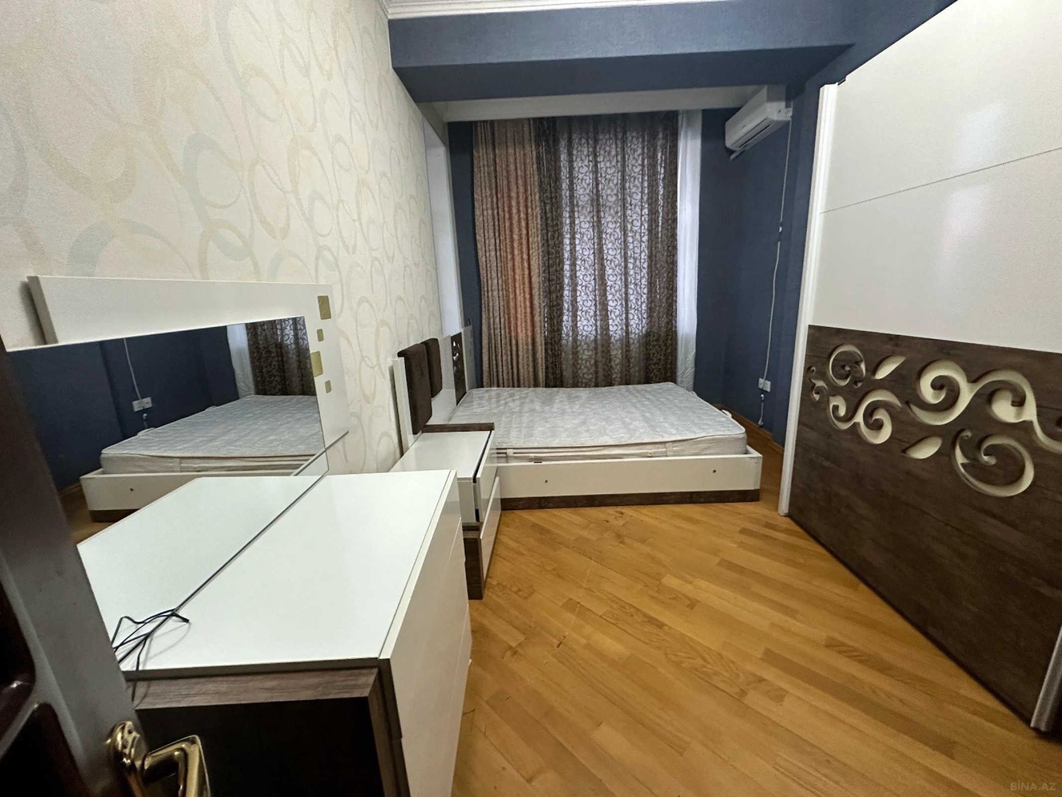 Kirayə verilir 3 otaqlı mənzil 112 m²