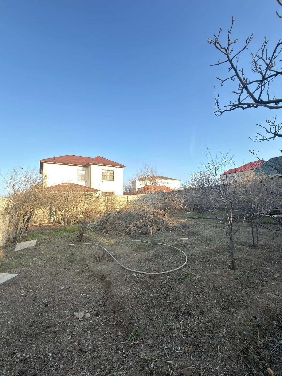 Satılır torpaq sahəsi 6 m²