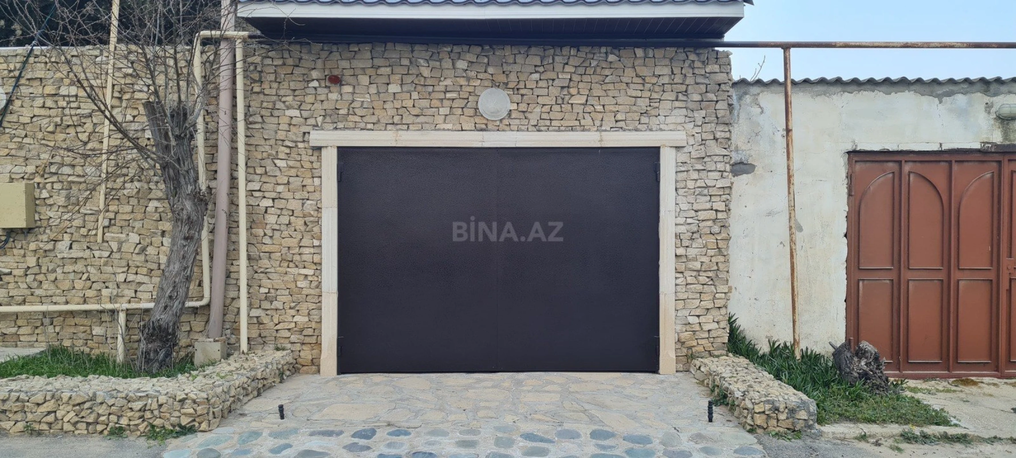 Satılır 7 otaqlı həyət evi 360 m²