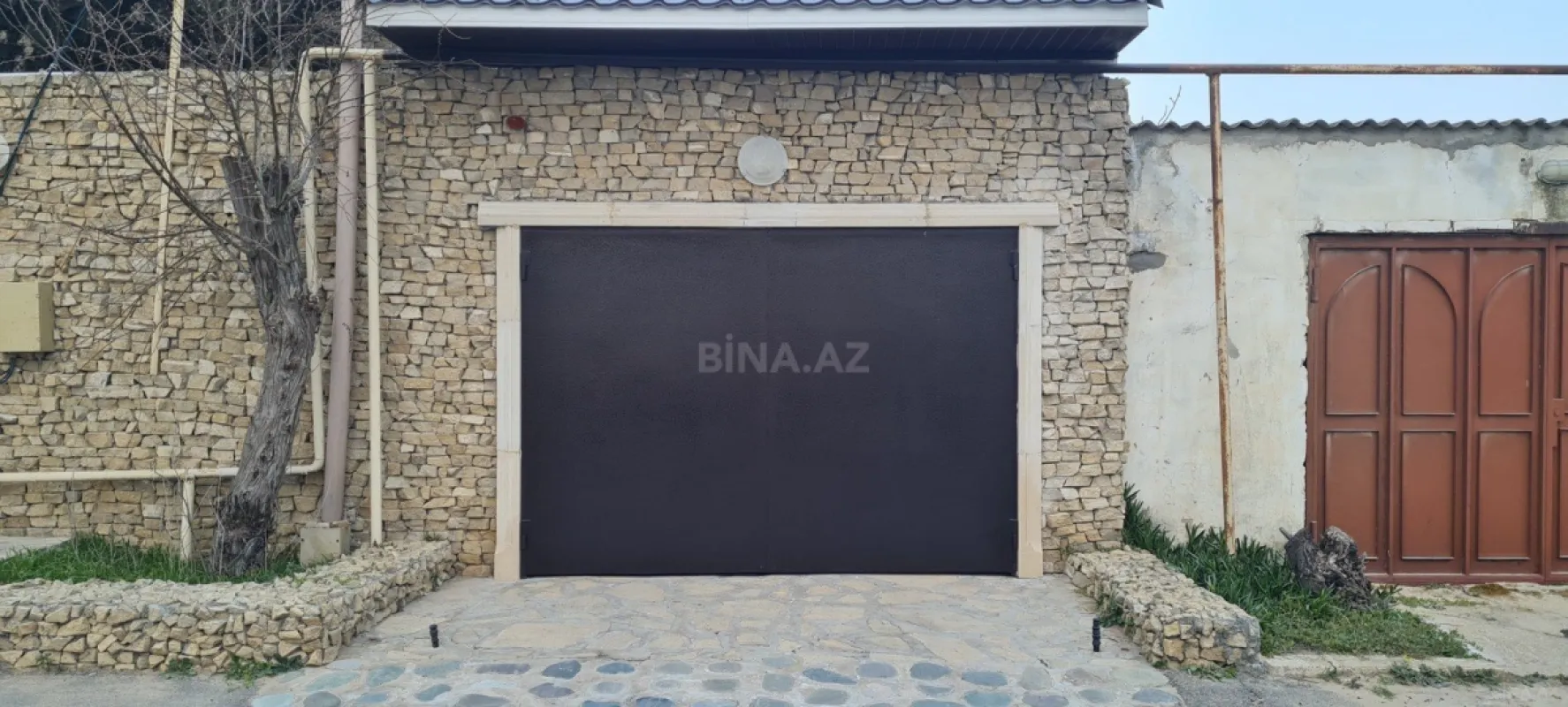 Satılır 7 otaqlı həyət evi 360 m²