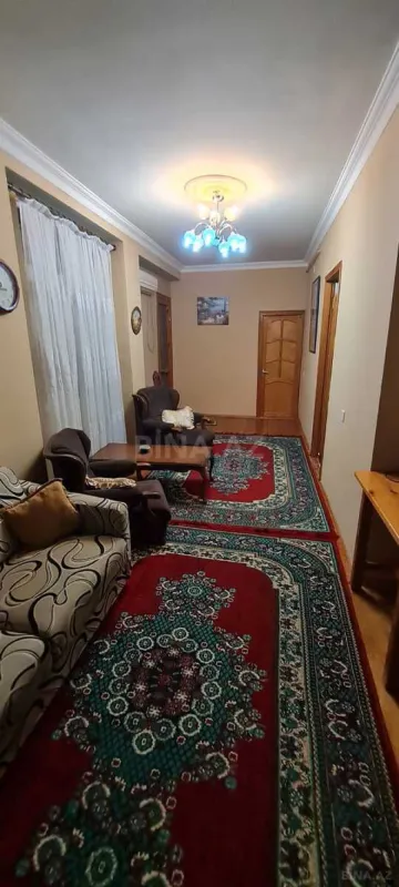 Satılır 7 otaqlı həyət evi 360 m²
