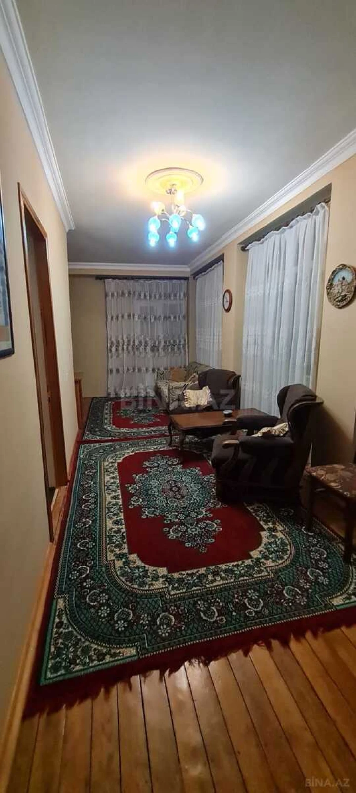 Satılır 7 otaqlı həyət evi 360 m²