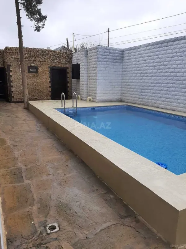 Satılır 7 otaqlı həyət evi 360 m²