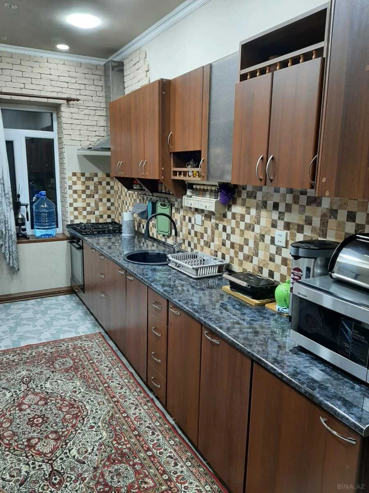Satılır 7 otaqlı həyət evi 360 m²