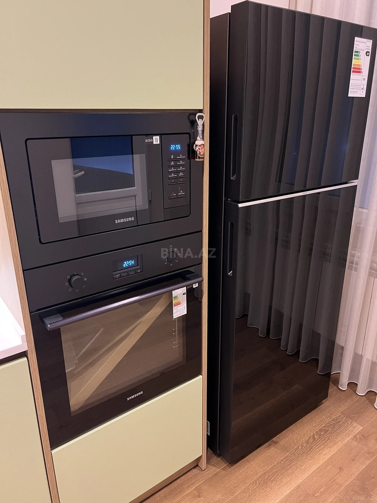 Satılır 3 otaqlı mənzil 132 m²