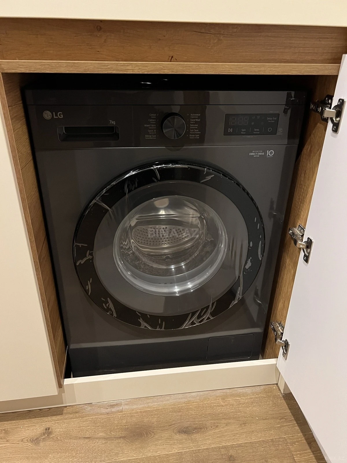 Satılır 3 otaqlı mənzil 132 m²