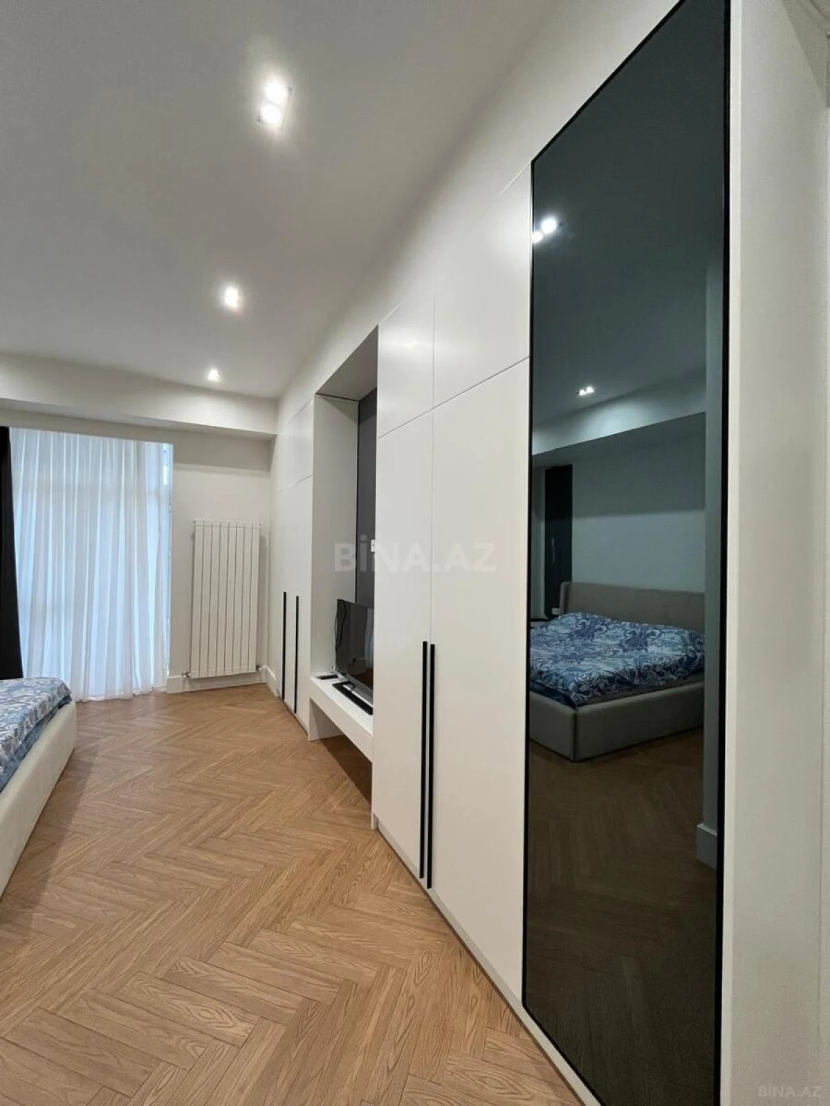 Kirayə verilir 3 otaqlı mənzil 120 m²