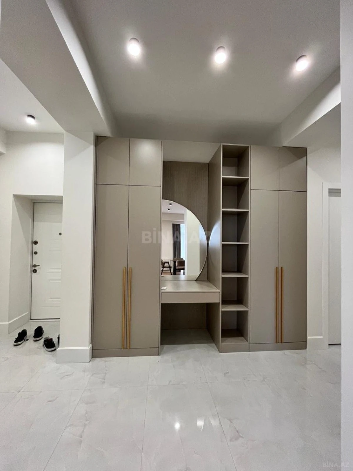 Kirayə verilir 3 otaqlı mənzil 120 m²