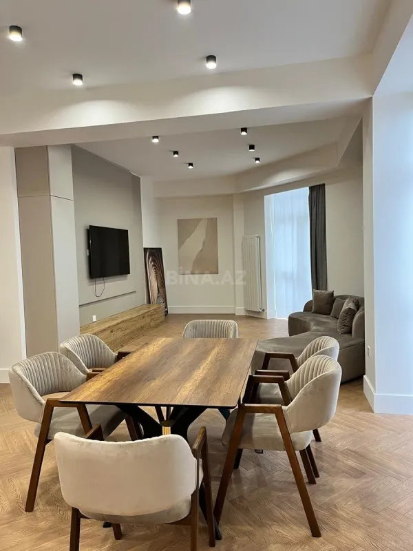 Kirayə verilir 3 otaqlı mənzil 120 m²