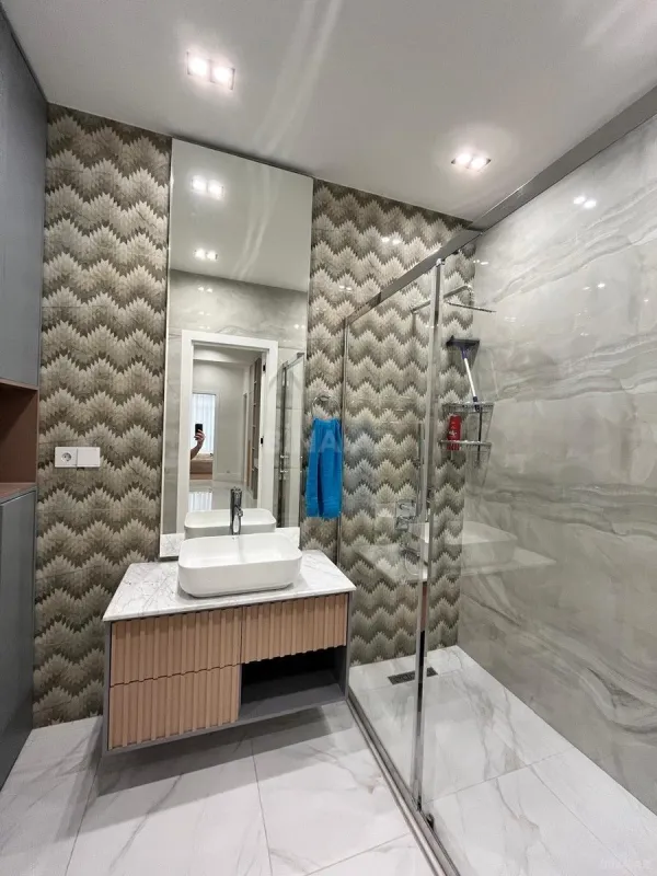 Kirayə verilir 3 otaqlı mənzil 120 m²