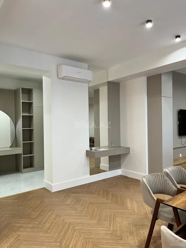 Kirayə verilir 3 otaqlı mənzil 120 m²