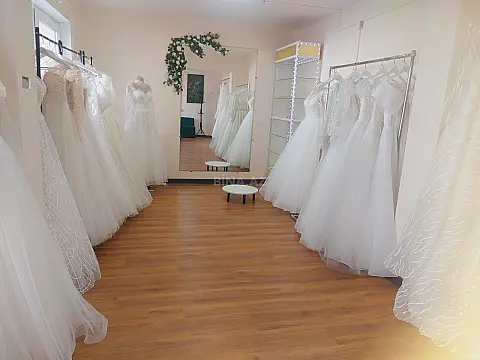 Satılır 5 otaqlı mənzil 255 m²