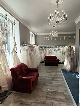 Satılır 5 otaqlı mənzil 255 m²