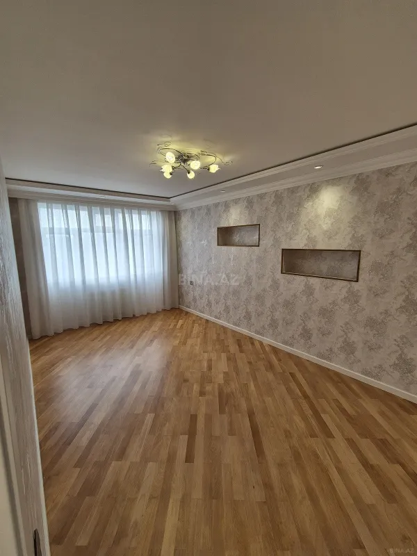 Satılır 4 otaqlı mənzil 80 m²