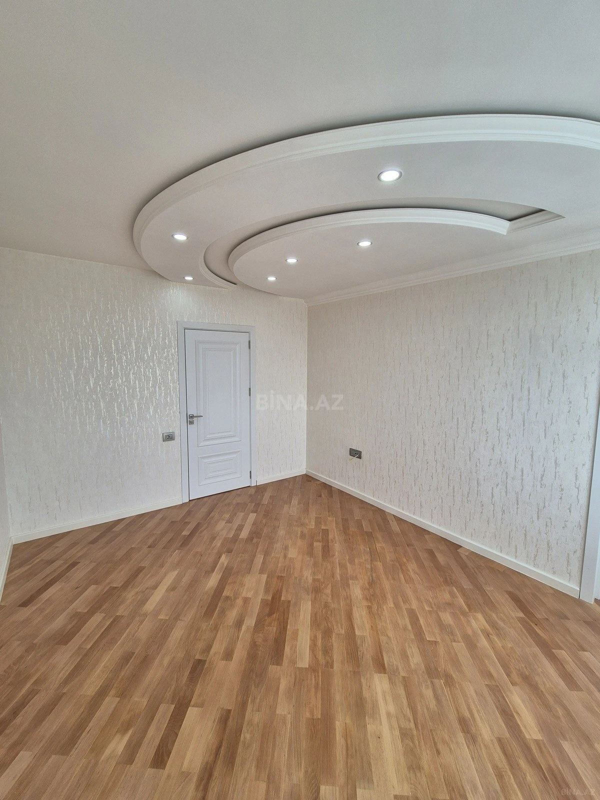 Satılır 4 otaqlı mənzil 80 m²
