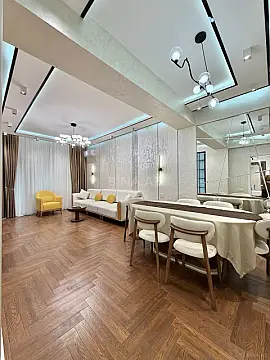 Satılır 3 otaqlı mənzil 137 m²