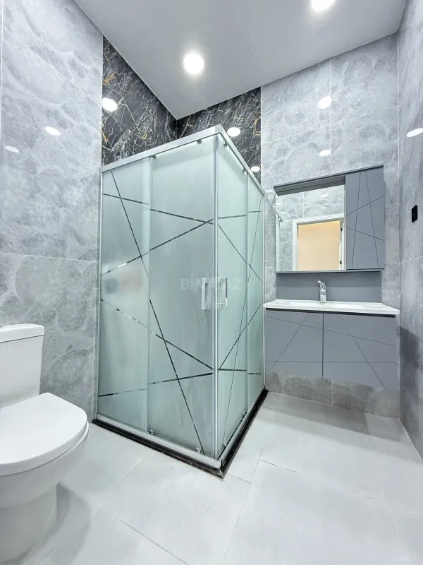 Satılır 4 otaqlı həyət evi 140 m²