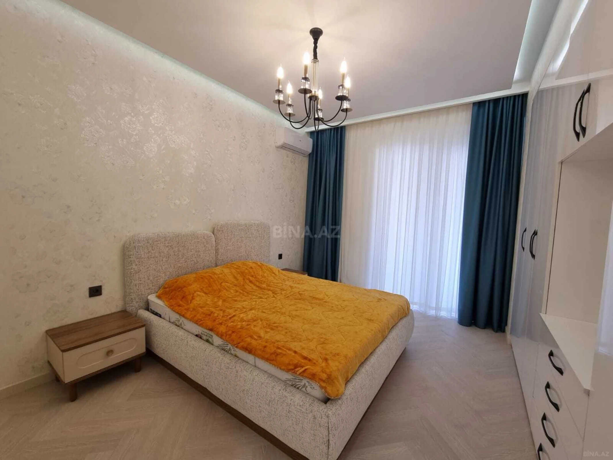 Kirayə verilir 2 otaqlı mənzil 67 m²