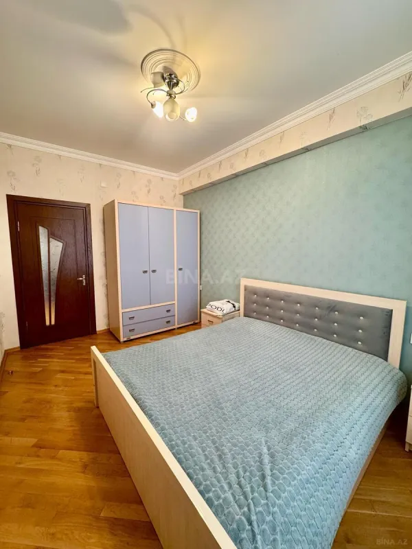Satılır 3 otaqlı mənzil 125 m²