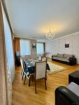 Satılır 3 otaqlı mənzil 125 m²