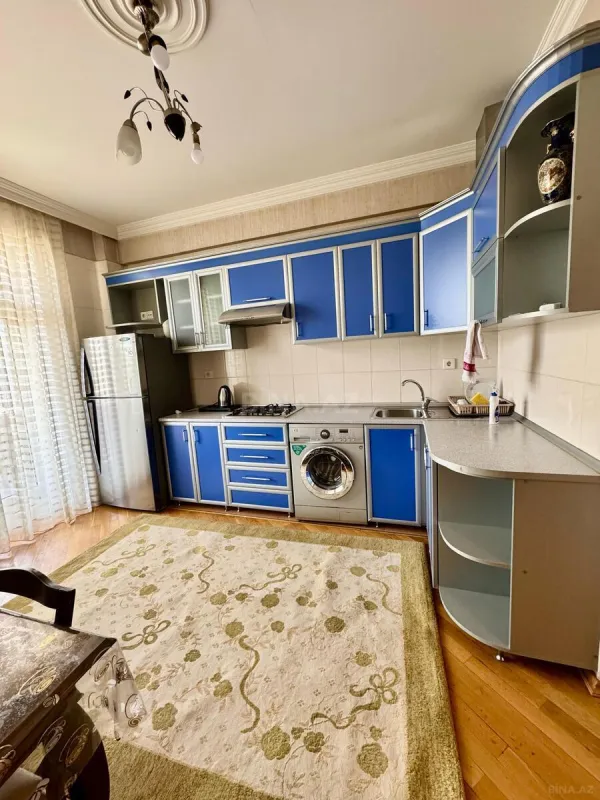 Satılır 3 otaqlı mənzil 125 m²