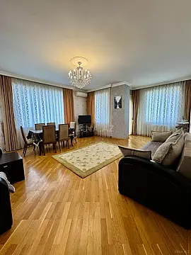 Satılır 3 otaqlı mənzil 125 m²