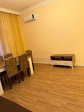 Kirayə verilir 2 otaqlı mənzil 100 m²