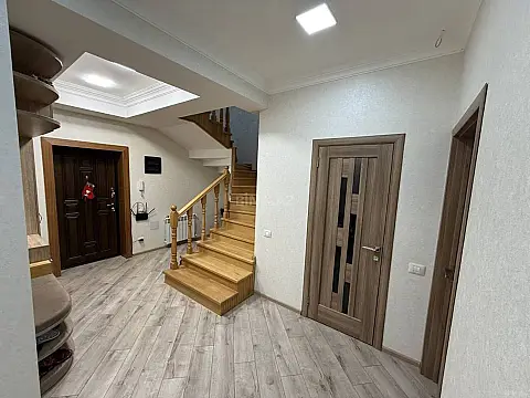 Satılır 6 otaqlı mənzil 200 m² — Xırdalan, Abşeron 6 otaq 200.00 m²