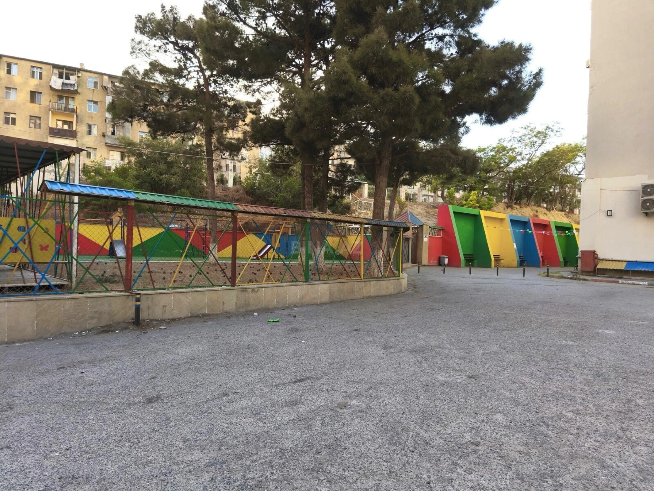 Satılır 3 otaqlı mənzil 108 m²