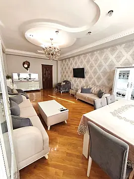 Satılır 3 otaqlı mənzil 108 m²