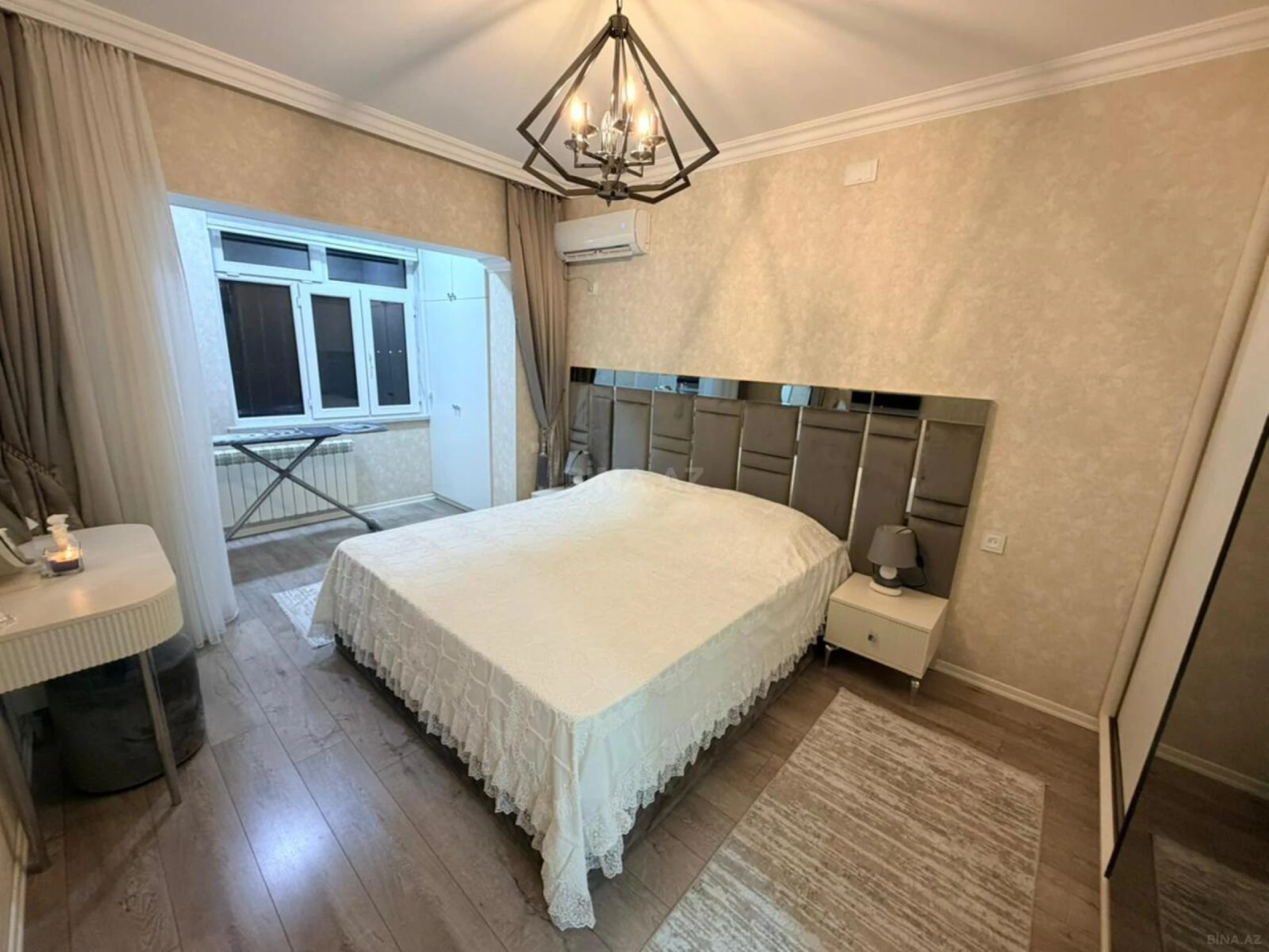 Satılır 2 otaqlı mənzil 65 m²