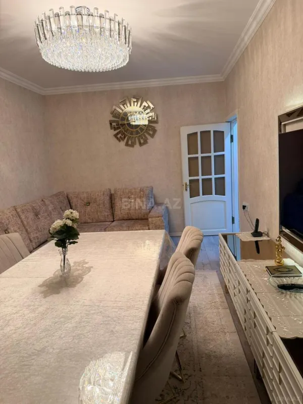 Satılır 2 otaqlı mənzil 65 m²