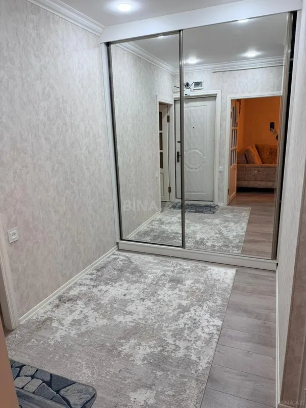 Satılır 2 otaqlı mənzil 65 m²