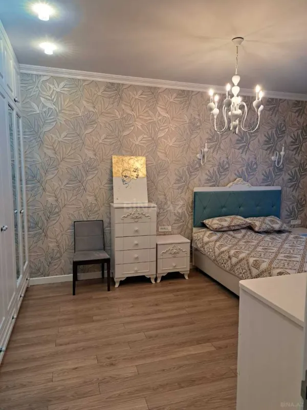 Kirayə verilir 3 otaqlı mənzil 100 m²