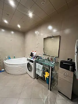 Satılır 3 otaqlı mənzil 175 m²