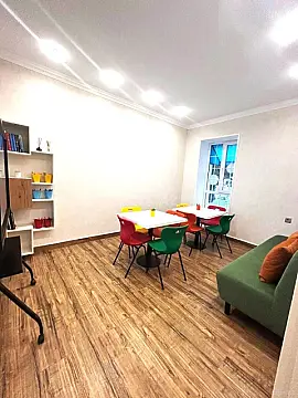 Kirayə verilir 4 otaqlı ofis 100 m²