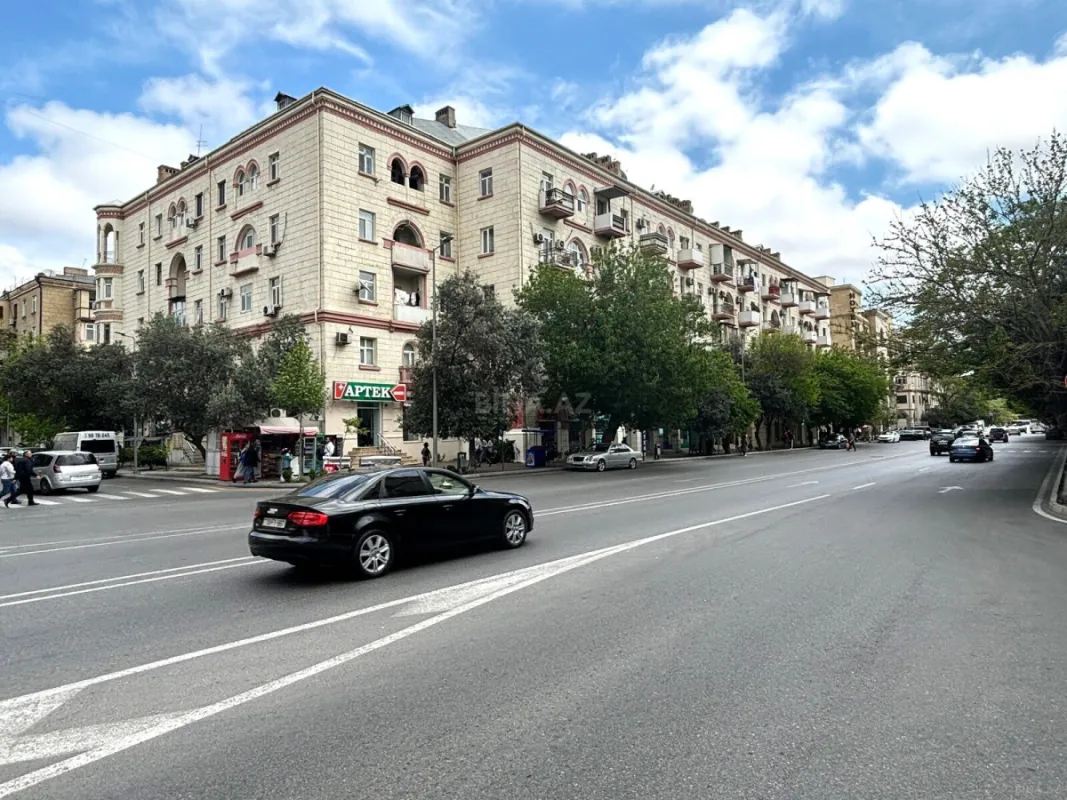 Kirayə verilir 4 otaqlı ofis 100 m²