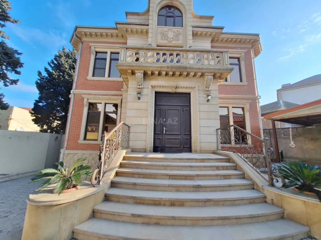 Satılır 4 otaqlı həyət evi 420 m²