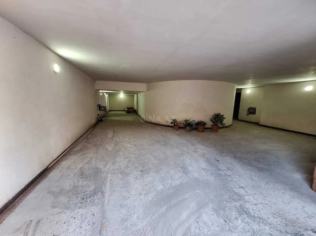 Satılır 4 otaqlı həyət evi 420 m²