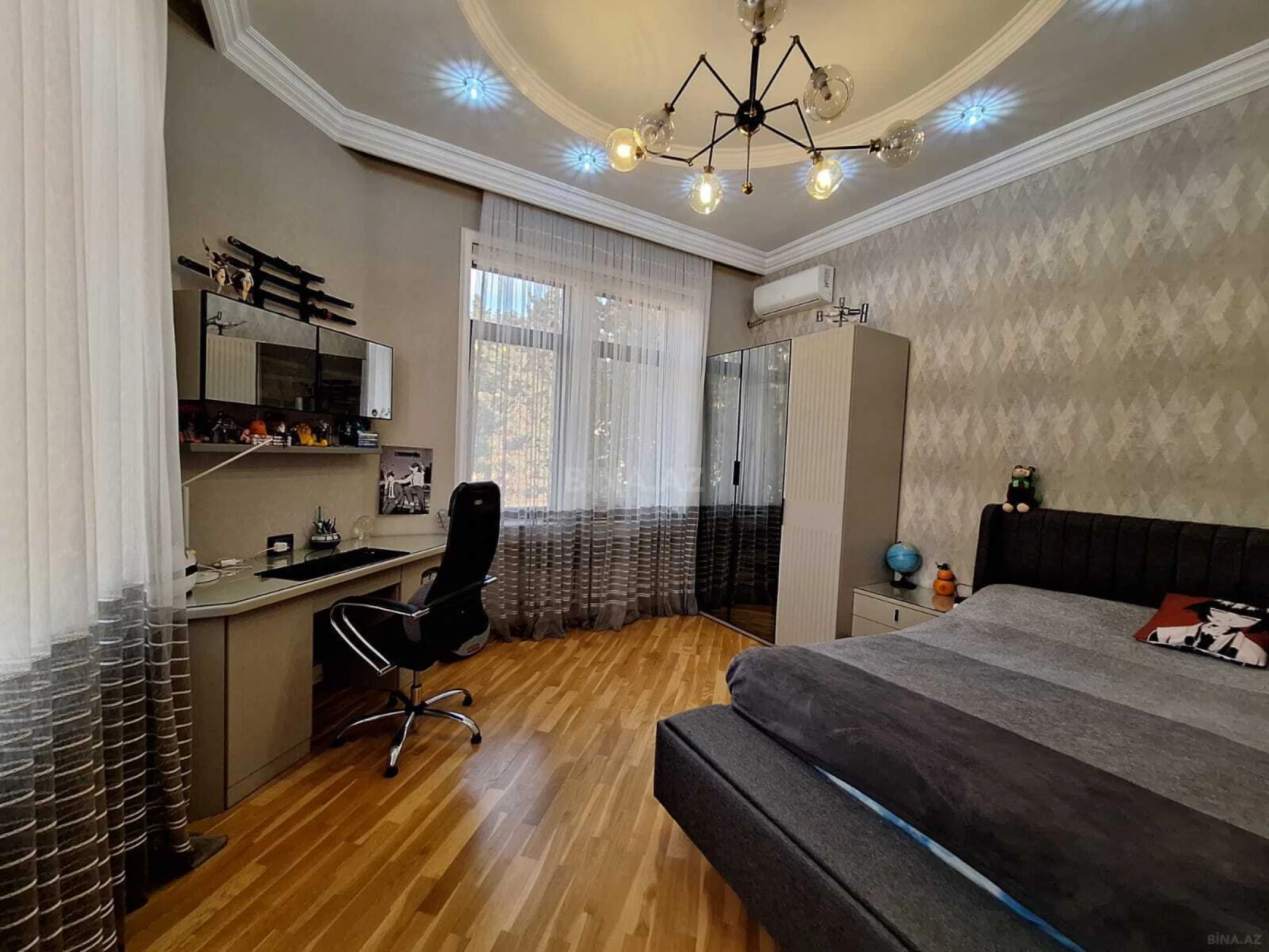 Satılır 4 otaqlı həyət evi 420 m²